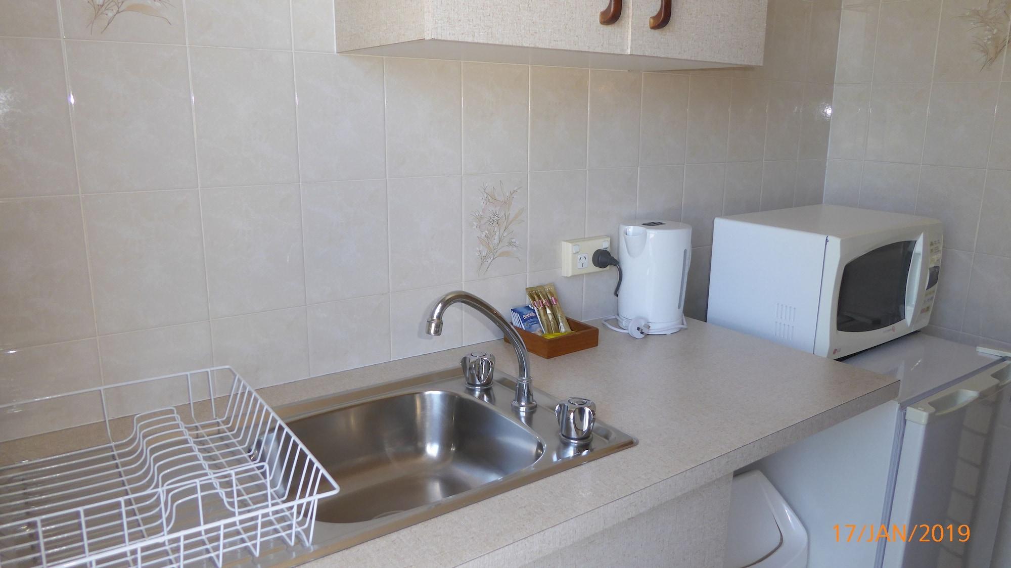 Tower Court Motel - Adults Only Haven Hervey Bay Esterno foto