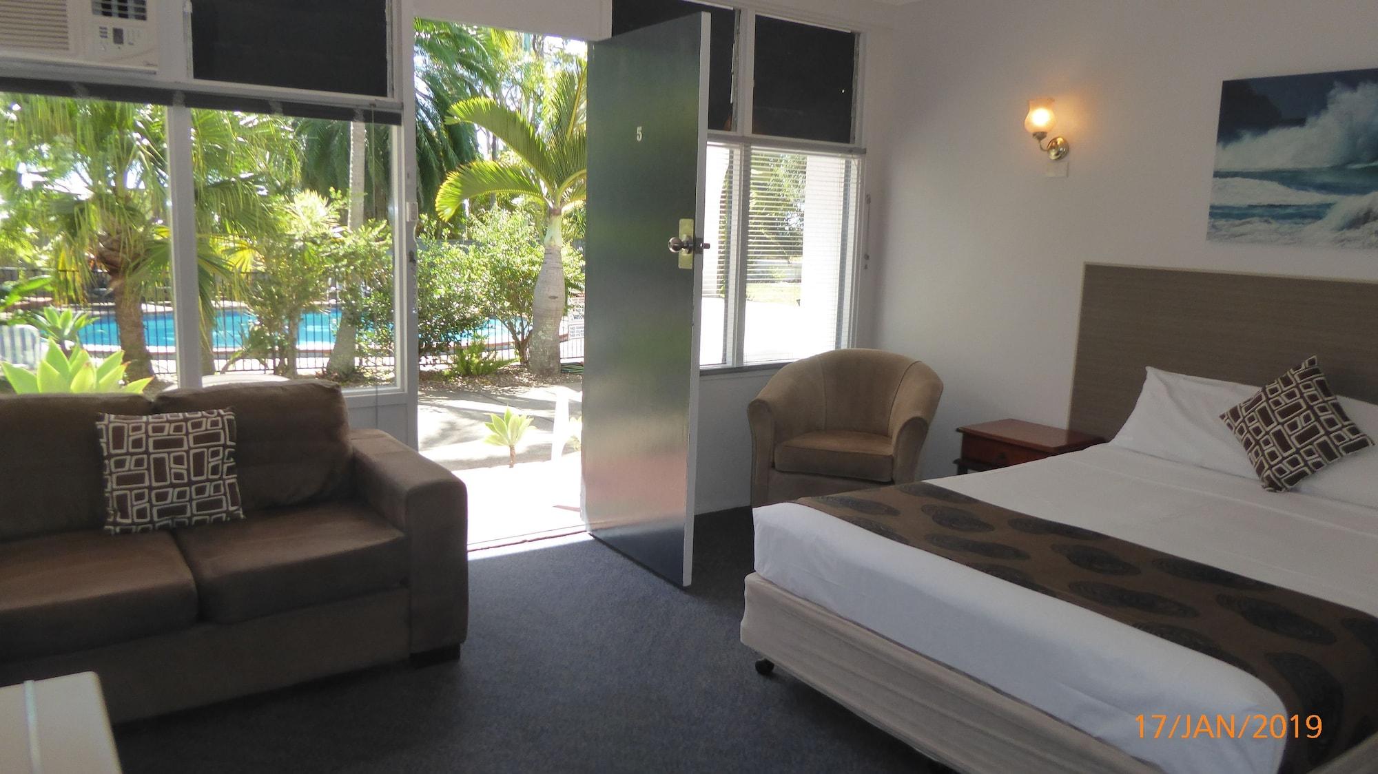 Tower Court Motel - Adults Only Haven Hervey Bay Esterno foto