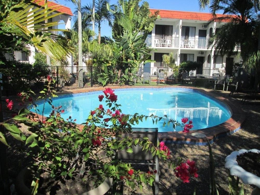 Tower Court Motel - Adults Only Haven Hervey Bay Esterno foto