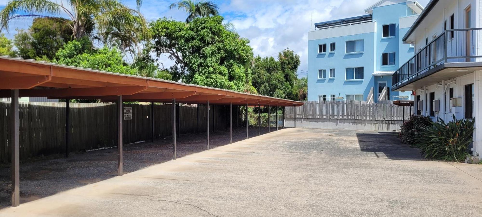 Tower Court Motel - Adults Only Haven Hervey Bay Esterno foto