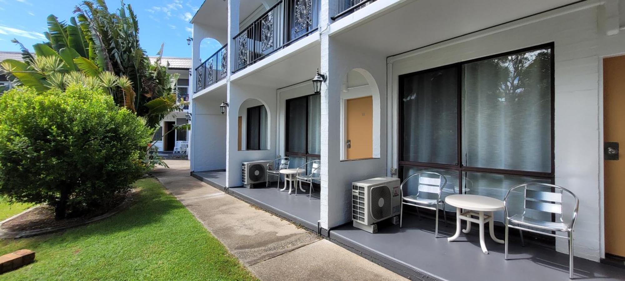 Tower Court Motel - Adults Only Haven Hervey Bay Esterno foto