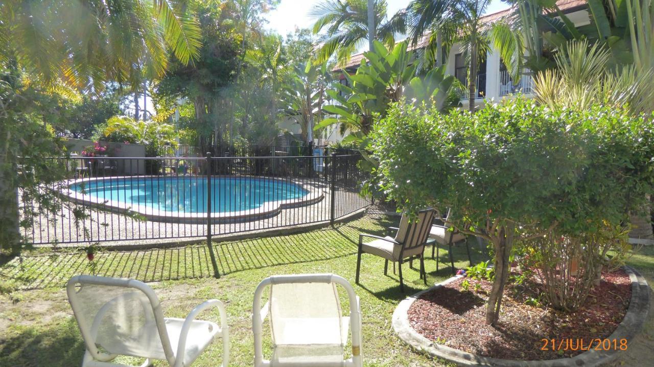 Tower Court Motel - Adults Only Haven Hervey Bay Esterno foto